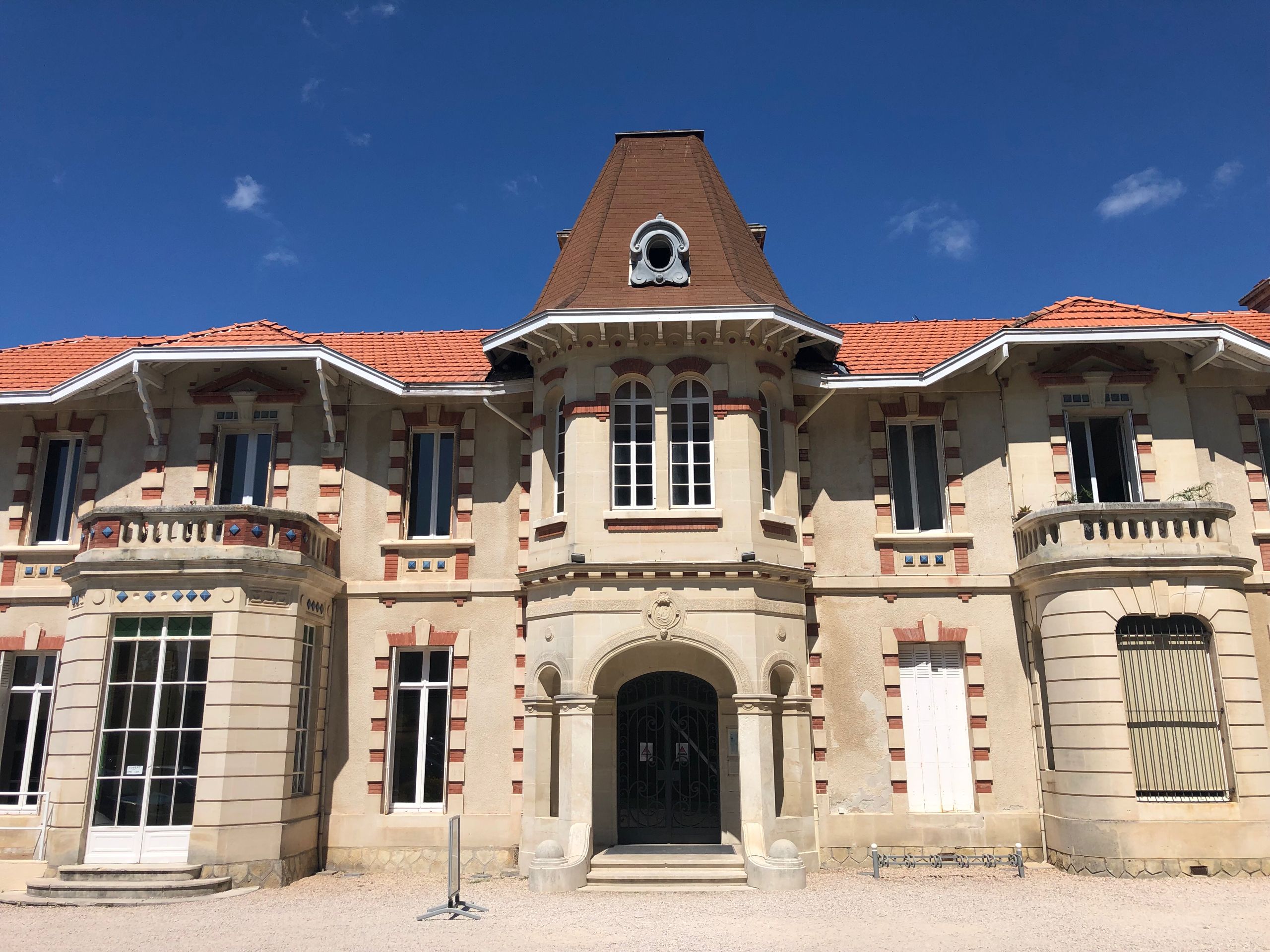 Première exposition en Avril 2026